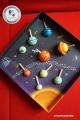 Prix concours jeux de plateau toupies en bois planetes systeme solaire jouet educatif Toupie Shop acheter cadeau original enfant