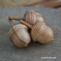 Gland ou Noisette ? Comment nommer ces jeux de toupie en bois ? Jouet Artisanal