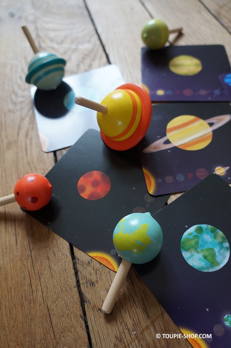 Planètes jouets apprentissage pour découvrir le système solaire